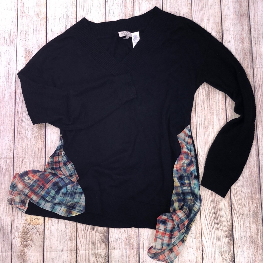 LORI GOLDSTEIN LONG SLEEVE SWEATER